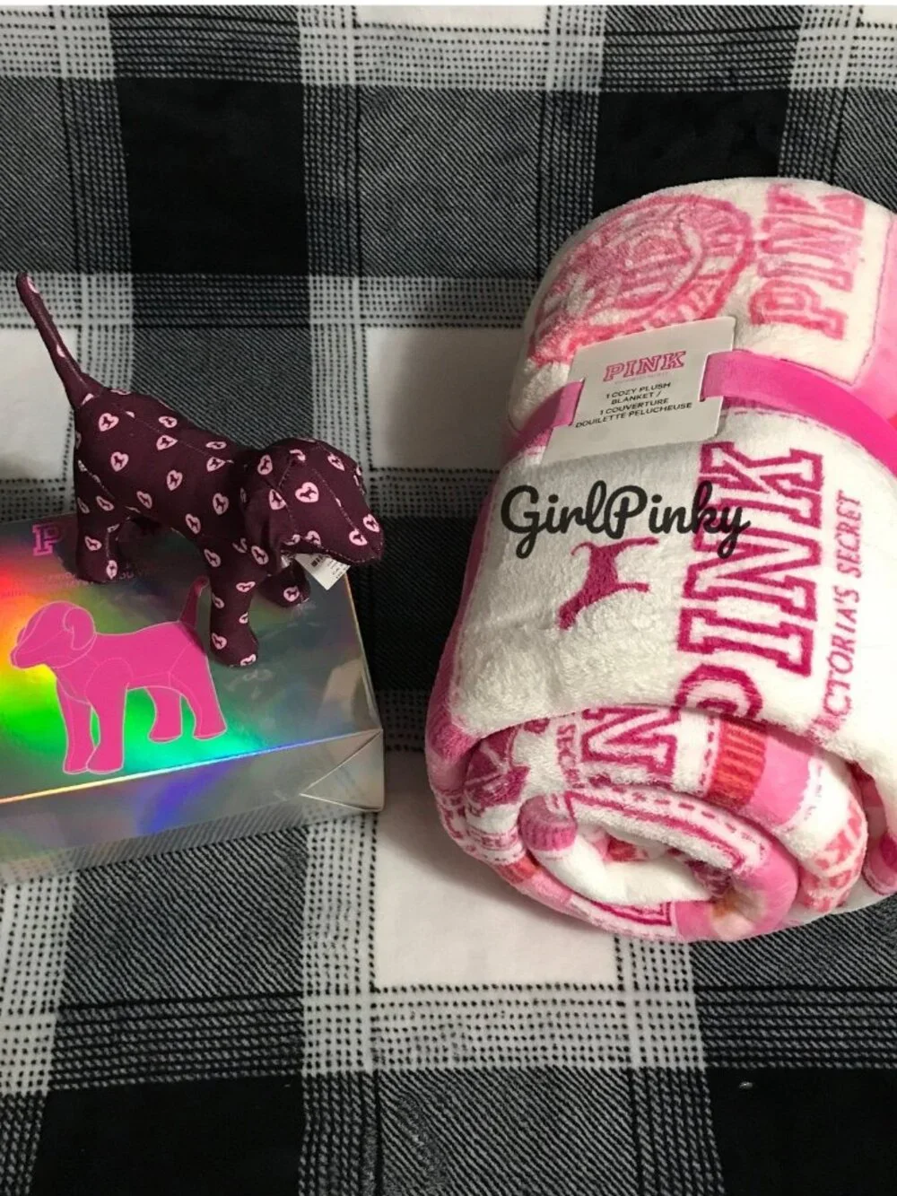 VS PINK FRIDAY COLOR-BLOCK FLEECE COZY BLANKET & MAROON MINI DOG LOVEY BUNDLE
